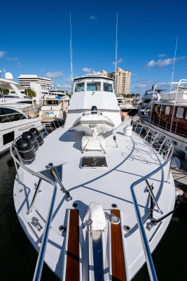 1997 Hatteras 65
