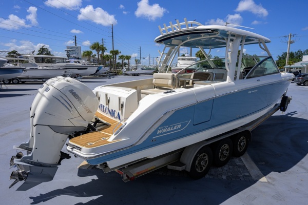 Boston Whaler 32 - Veronica