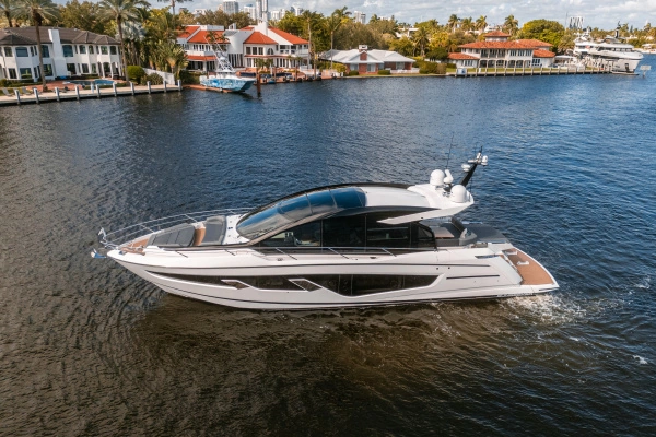 2022 Sunseeker 65