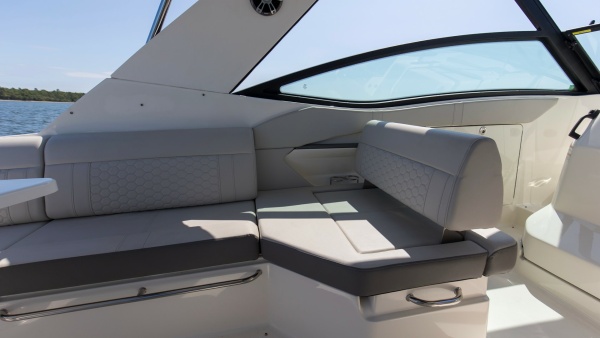 Raya Sunshine 32ft Sea Ray Yacht For Sale