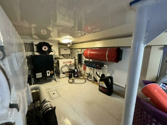 2006 Viking 45