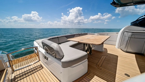 2019 Princess 65