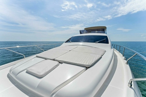 2013 Ferretti Yachts 62