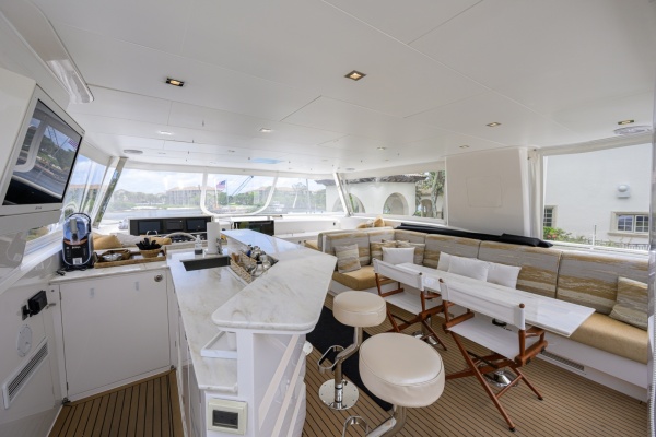 Midnight Moon 85ft Horizon Yacht For Sale
