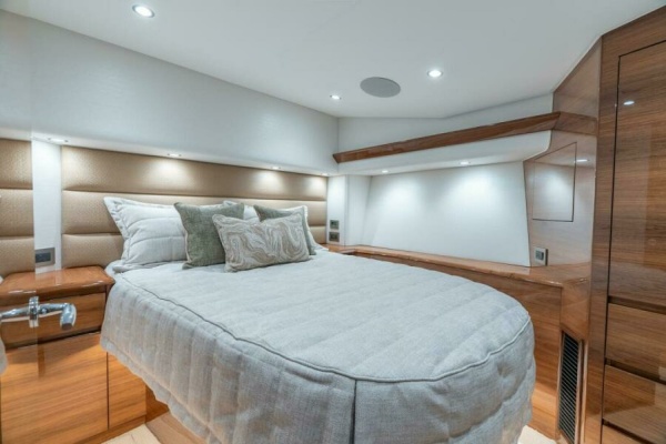 Viking 54 Convertible - Master Stateroom