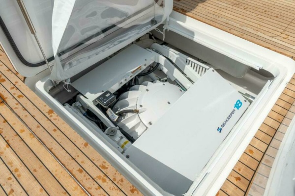 Viking 54 Sport Deck - SeaKeeper