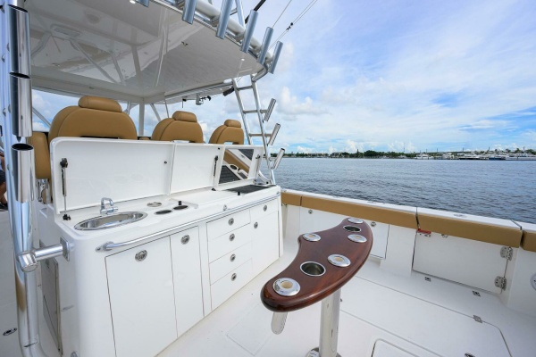 Tales N Ales 42ft Buddy Davis Yacht For Sale
