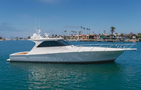 52' 52 Sport Coupe Viking 2008