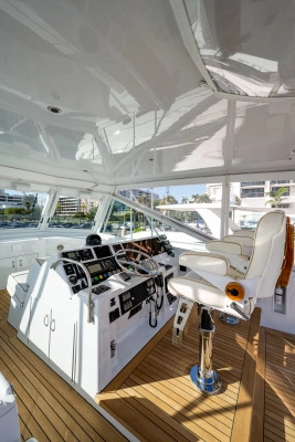 1997 Hatteras 65