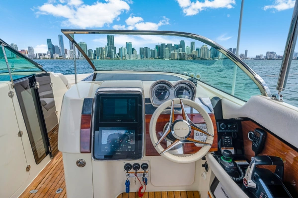 2023 Chris-Craft 35