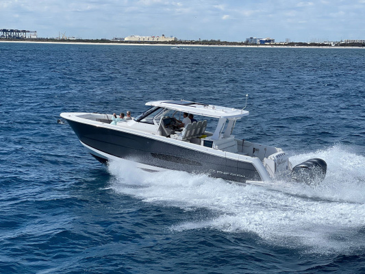 38ft Regal Yacht For Sale