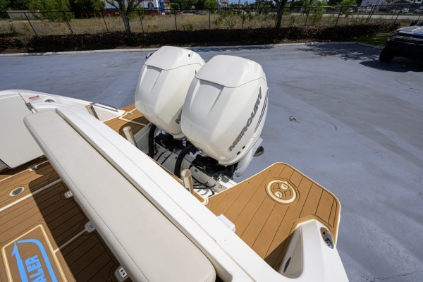 Boston Whaler 32 - Veronica