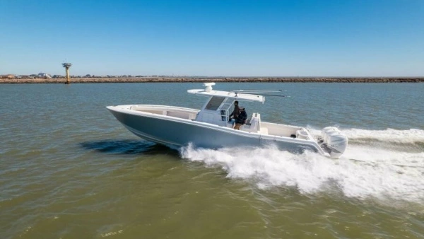 39-ft-Invincible-2019-39 Open-SURFSIDE Texas United States yacht for sale