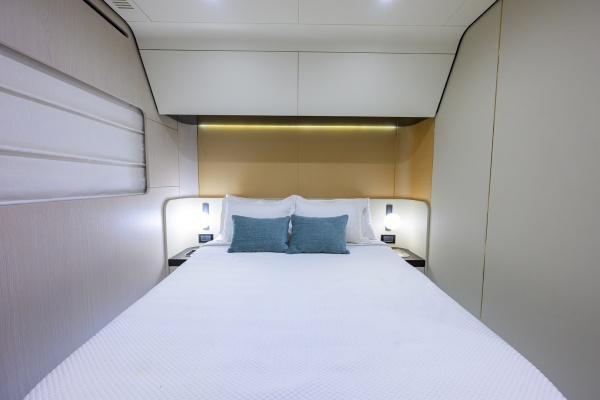 DT78 78ft Azimut Yacht For Sale