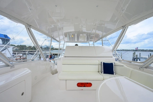 Bertram 700 Yacht For Sale
