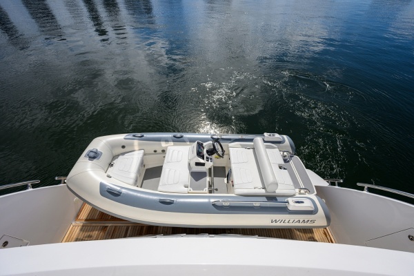 DT78 78ft Azimut Yacht For Sale