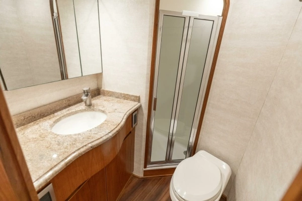 2015 Viking 70