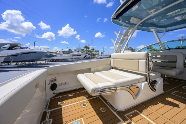 Boston Whaler 32 - Veronica