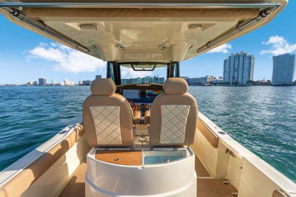 30ft Chris Craft Yacht For Sale