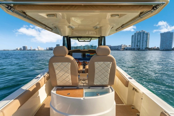 2022 Chris-Craft 30