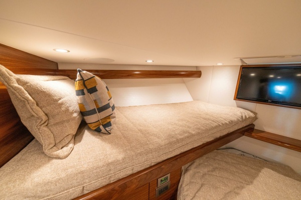 2025 Viking 58 Convertible GAME ON