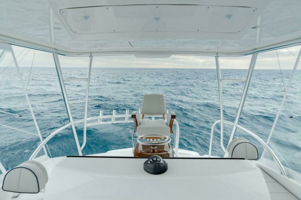 Viking 46 Billfish - Helm