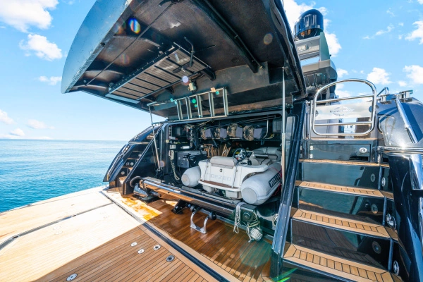 Sunseeker Predator 84 Yacht For Sale