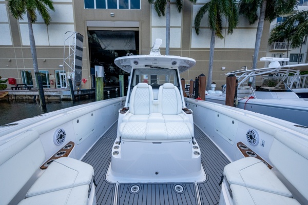 39ft Everglades Yacht For Sale