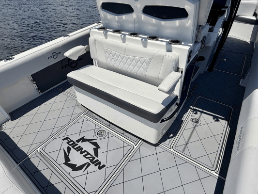 34ft Fountain Yacht For Sale