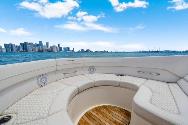 2023 Chris-Craft 35