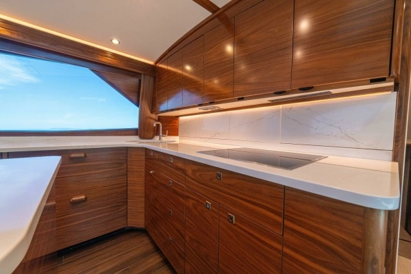 2025 Viking 58