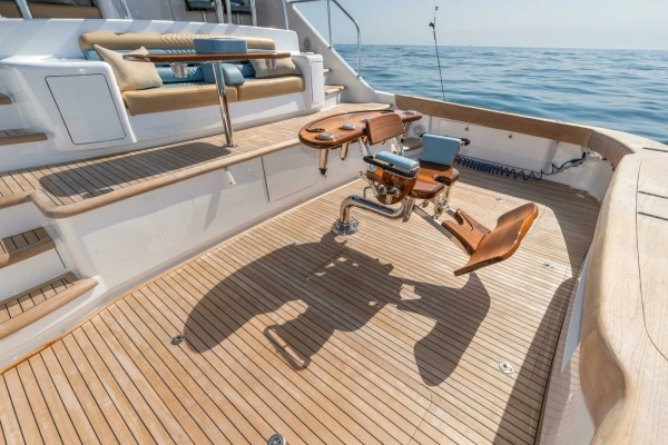 2025 Viking 90