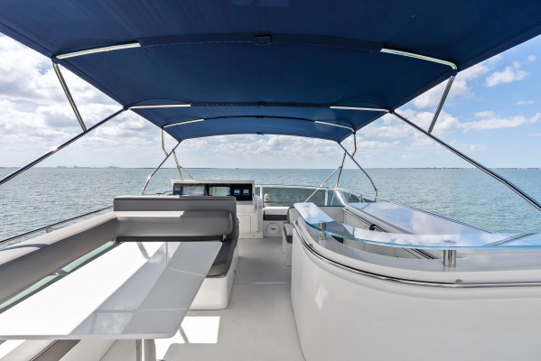 SOLARIS 65ft Uniesse Yacht For Sale