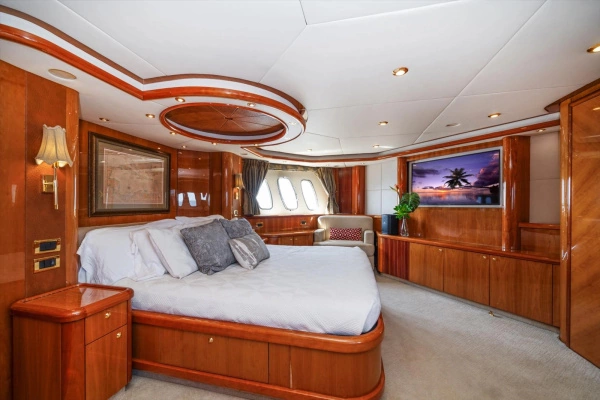 2005 Sunseeker 82