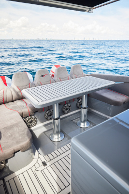 MR  LUCKY 52ft Midnight Express Yacht For Sale