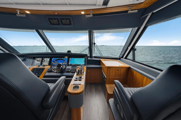2025 Riviera 72
