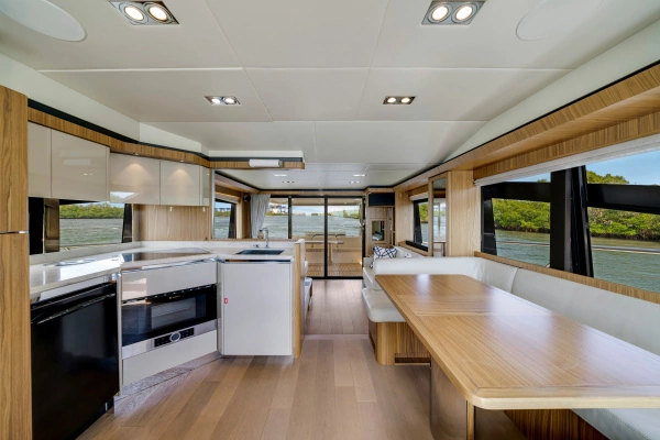 Absolute 60 Fly Yacht For Sale