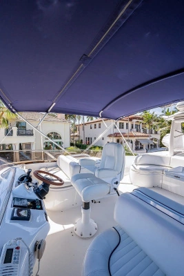 2000 Princess 72