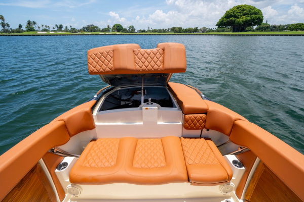 27ft Chris Craft Yacht For Sale