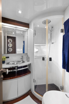 SOLARIS 65ft Uniesse Yacht For Sale