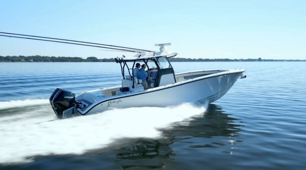 2023 Yellowfin 32 Offshore