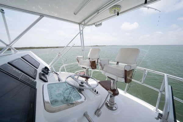2002 Cabo 43
