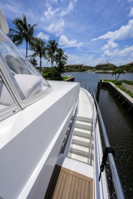 Midnight Moon 85ft Horizon Yacht For Sale