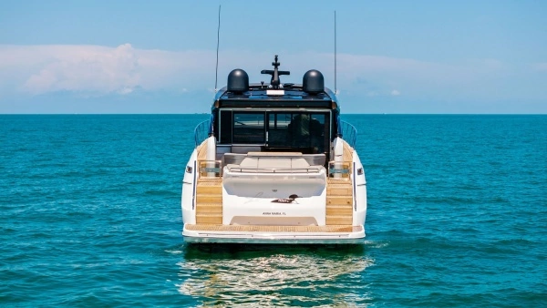 2019 Princess 65