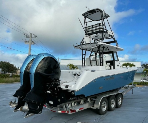 33ft Everglades Yacht For Sale