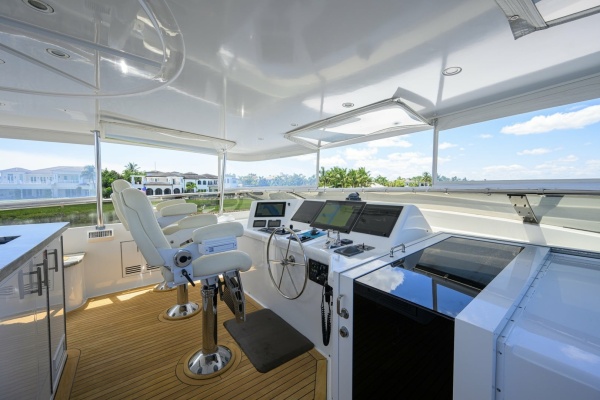 MAGIC 100ft Hatteras Yacht For Sale