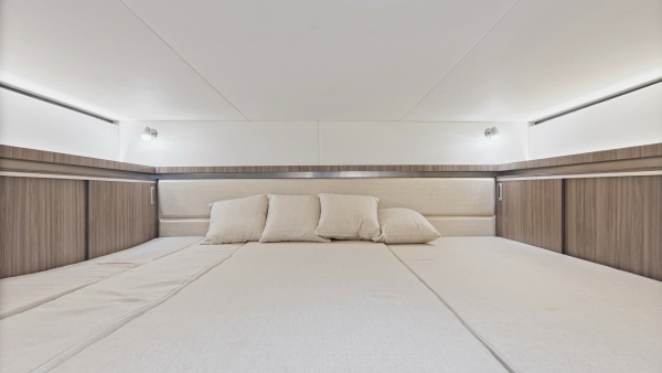 Raya Sunshine 32ft Sea Ray Yacht For Sale