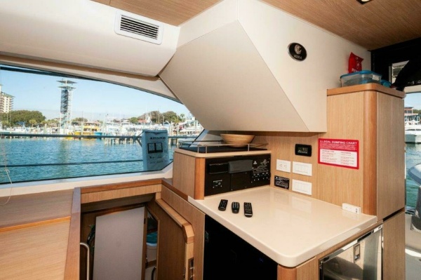Mimi s Oasis 44ft Aquila Yacht For Sale