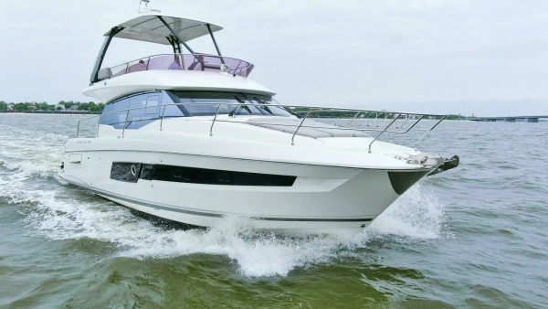 2023 Prestige 46