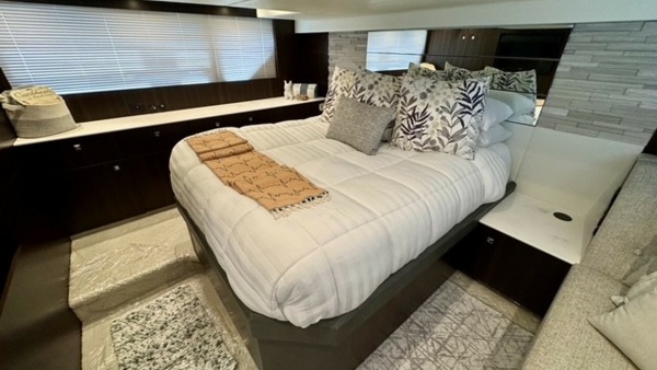 Past Time 50ft Cruisers Yachts Yacht For Sale